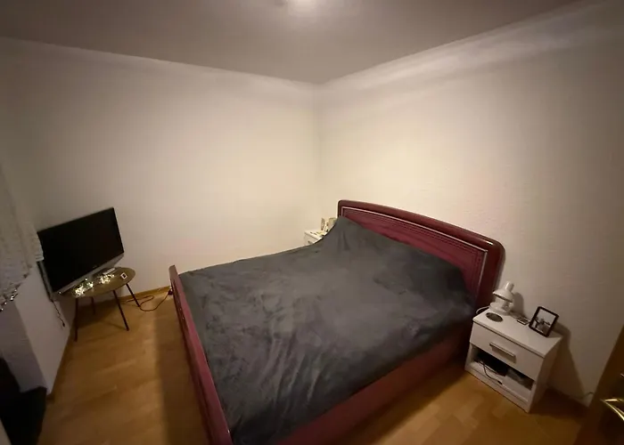 Apartmán Sehr Gute 3 Zi In 61130